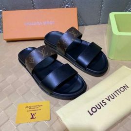Picture of LV Slippers _SKU473923425851944